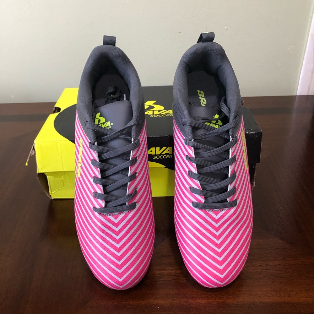 Brava Soccer Cleats - Picture 7 of 7